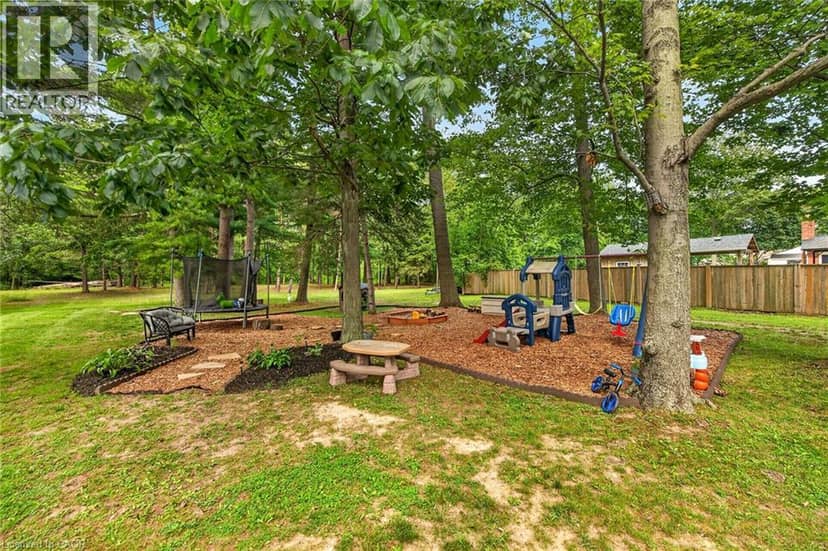 7079 RAINHAM Road — photo 39 of 40
