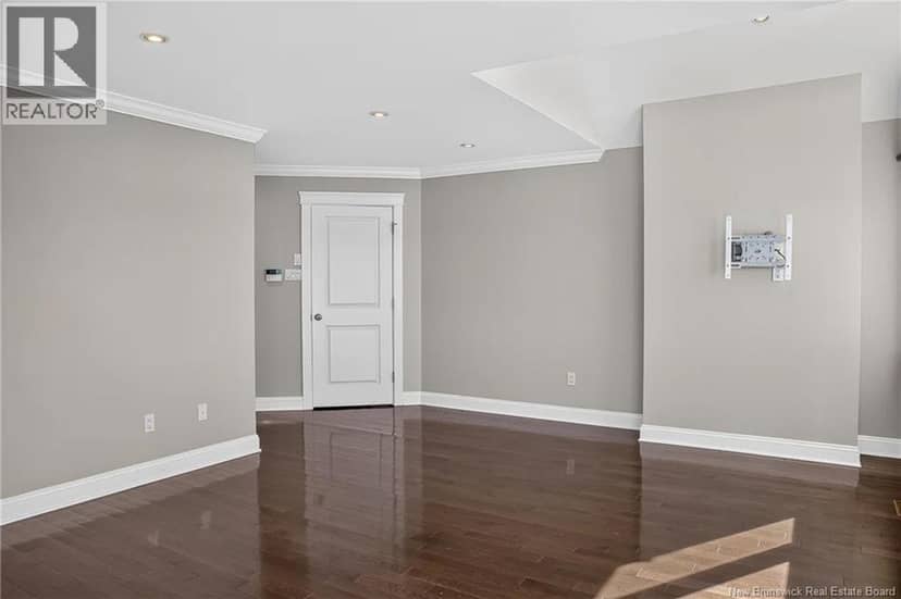 5 Admiralty Drive — photo 31 of 40