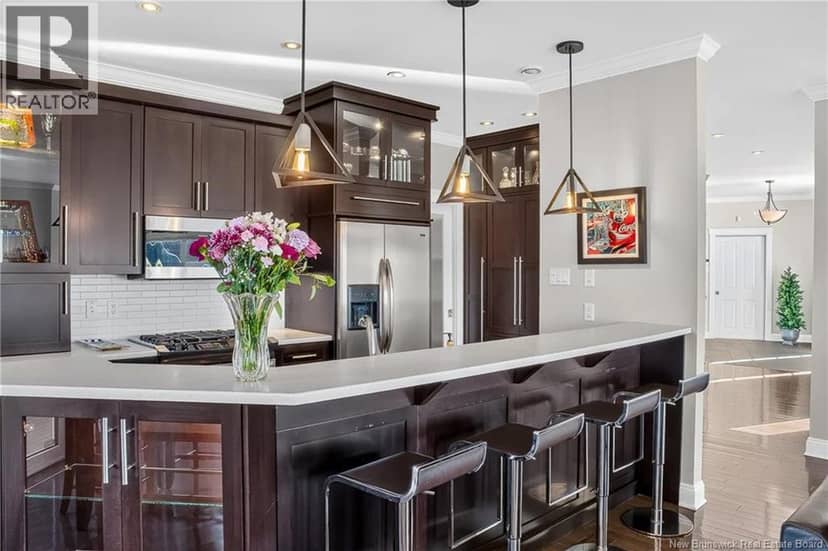 5 Admiralty Drive — photo 14 of 40