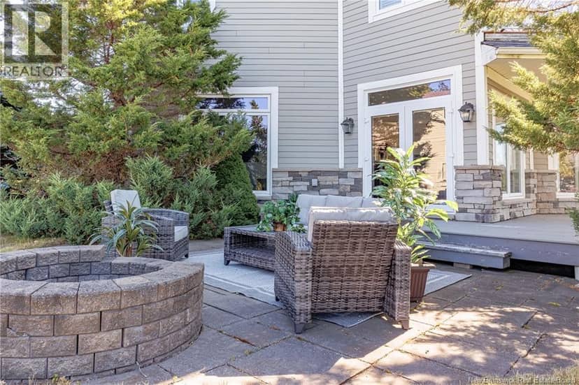 5 Admiralty Drive — photo 21 of 40