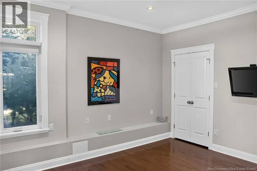 5 Admiralty Drive — photo 23 of 40