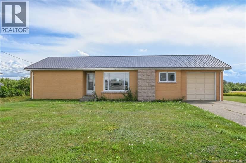 301 Acadie Street, Grande-Anse