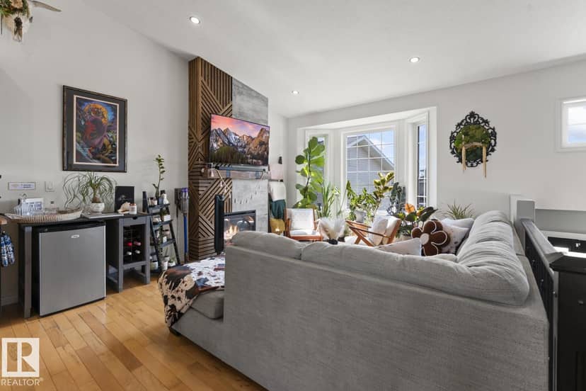 4804 64 AV — photo 12 of 34