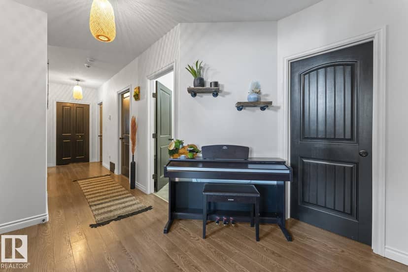 4804 64 AV — photo 21 of 34