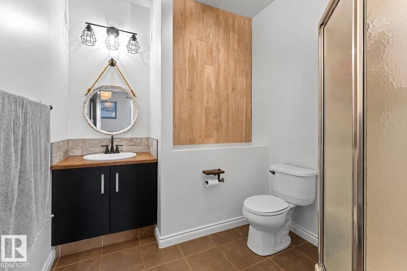 4804 64 AV — photo 18 of 34