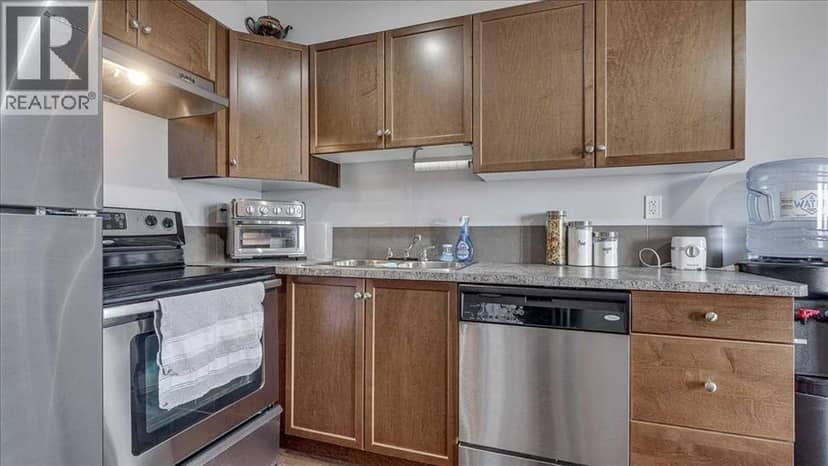 410, 3 Broadway Rise, Sylvan Lake, photo 3