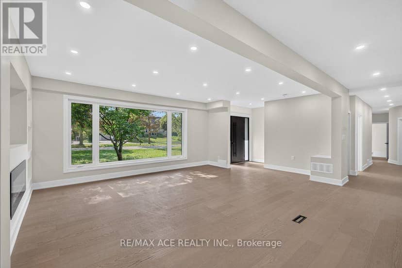 11 Faircroft Boulevard — photo 10 of 40
