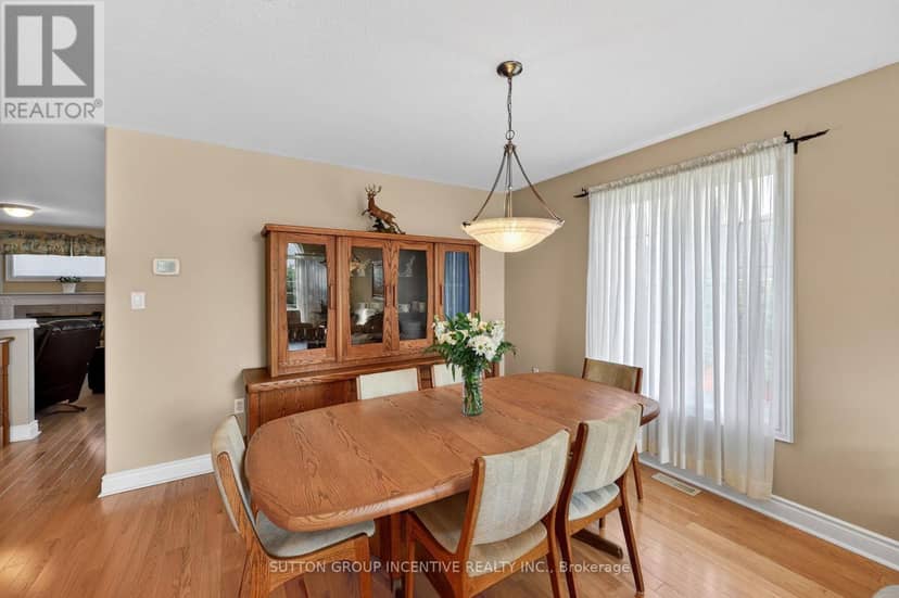 101 Lion's Gate Boulevard, Barrie, photo 8