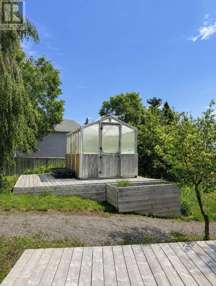 16 Jean D'arc Place — photo 35 of 40