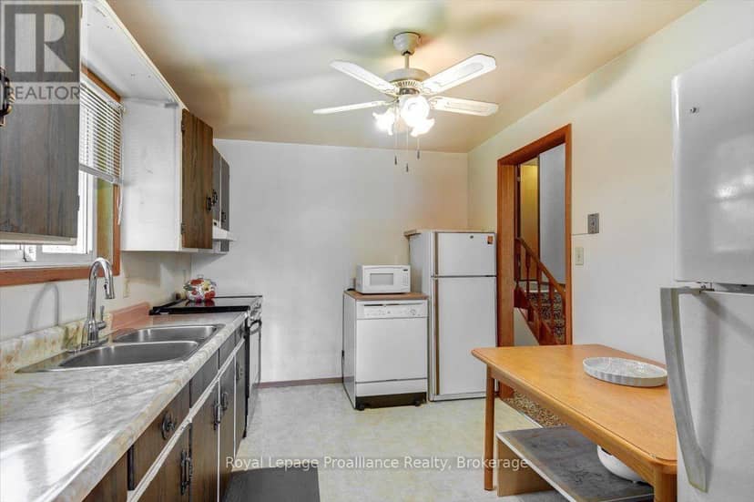 87 Cameron Street — photo 15 of 40