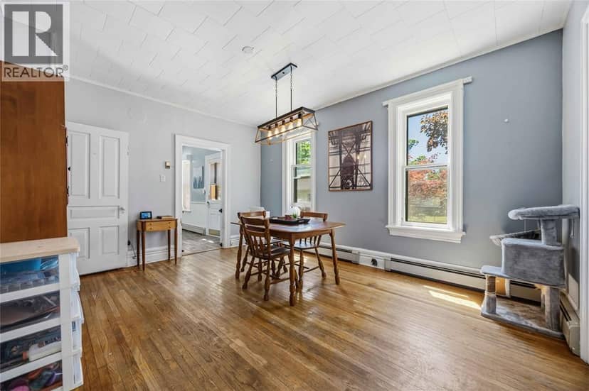 454 Maude Street — photo 10 of 40