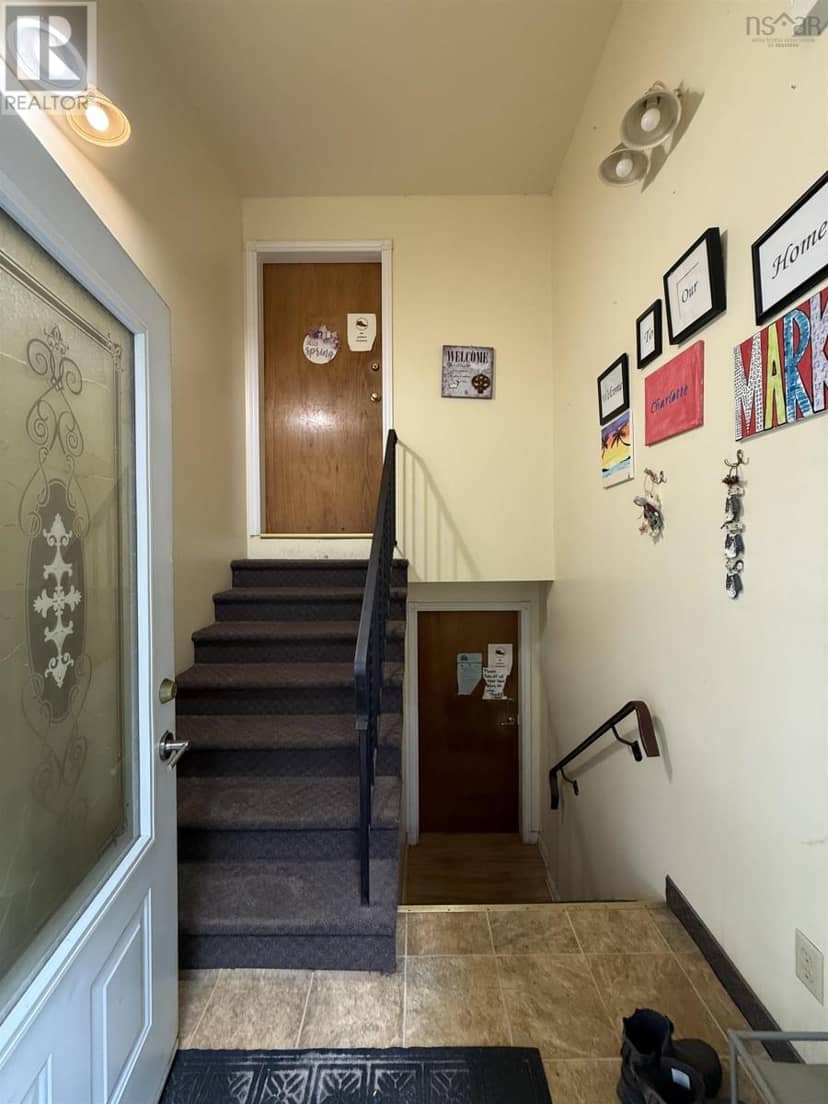105 Park Street — photo 5 of 28