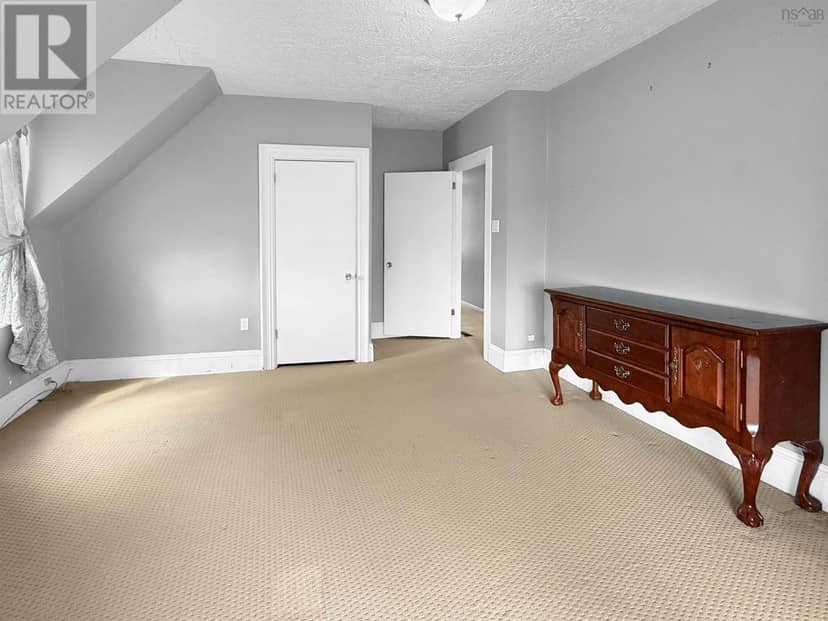 284 North Provost Street — photo 20 of 38