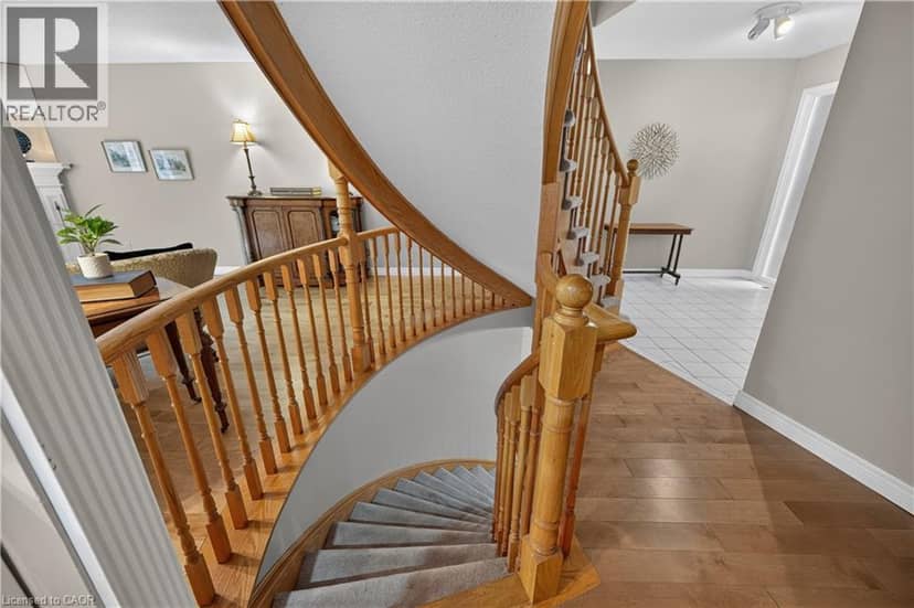 151 MCNIVEN Road Unit# 11 — photo 36 of 40