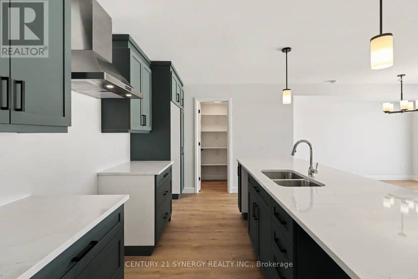 38 Nicole Street — photo 10 of 32