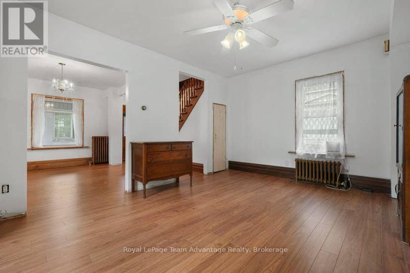 111 Gibson St Street — photo 17 of 40