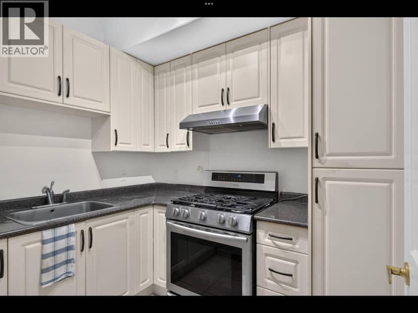 4326 RUMBLE STREET, Burnaby, photo 8