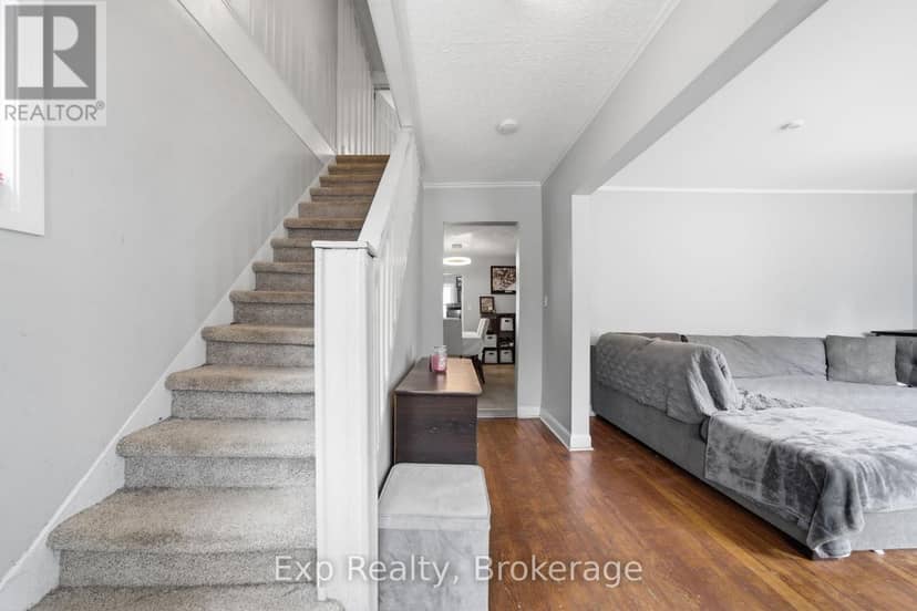 18 Charlotte Street — photo 5 of 37
