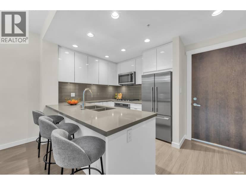 315 255 W 1ST STREET, North Vancouver