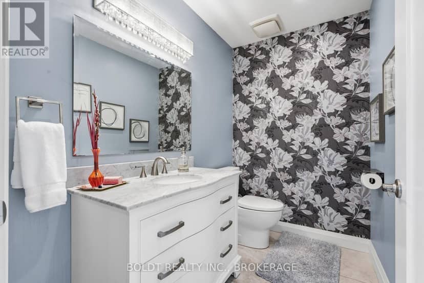 99 Donjon Boulevard — photo 16 of 40