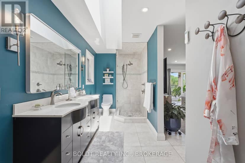 99 Donjon Boulevard — photo 24 of 40