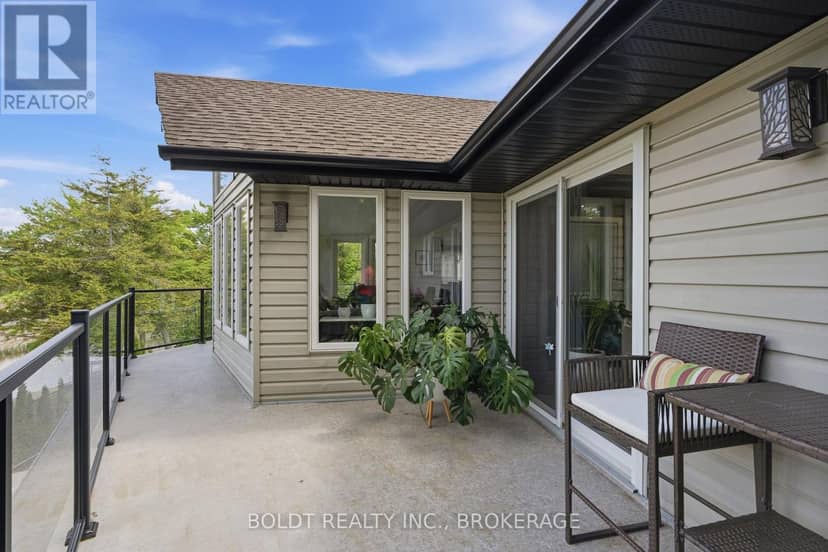 99 Donjon Boulevard — photo 34 of 40