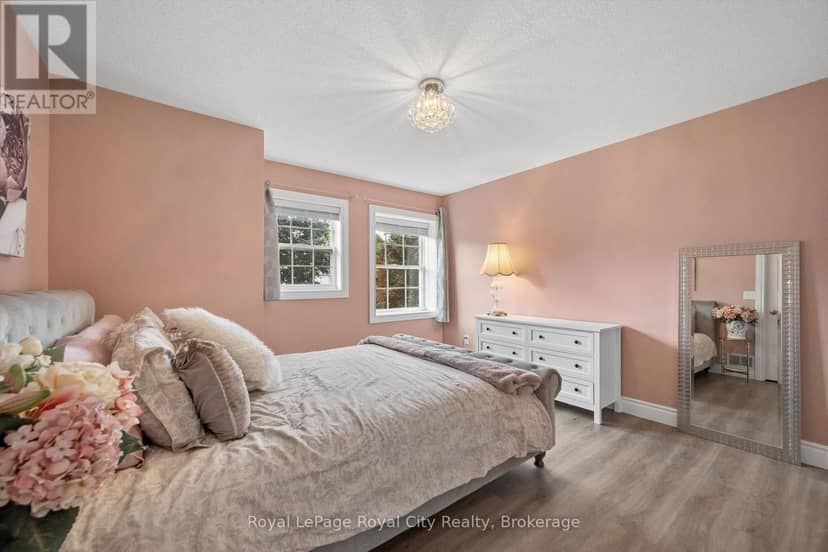 63 Starview Crescent — photo 20 of 39