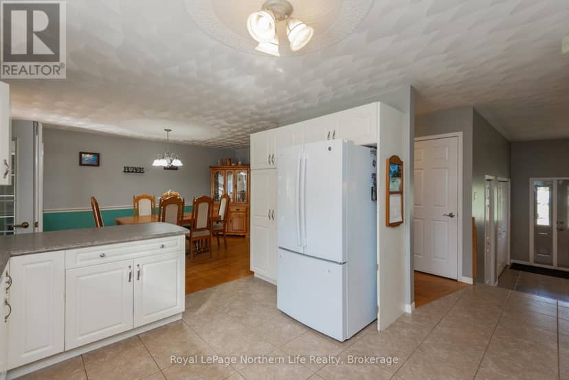68 Chenier Road — photo 15 of 40