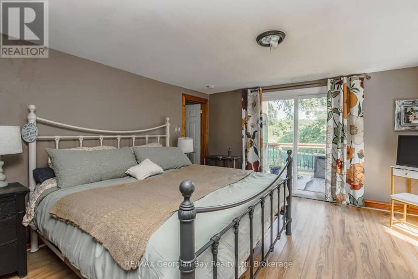 1046 Henry Street — photo 16 of 31