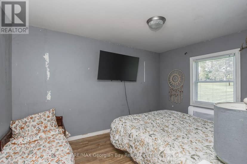 1046 Henry Street — photo 17 of 31