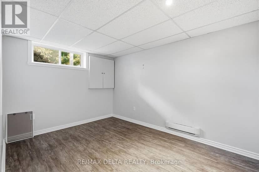 1120 Des Cedres Street — photo 17 of 40