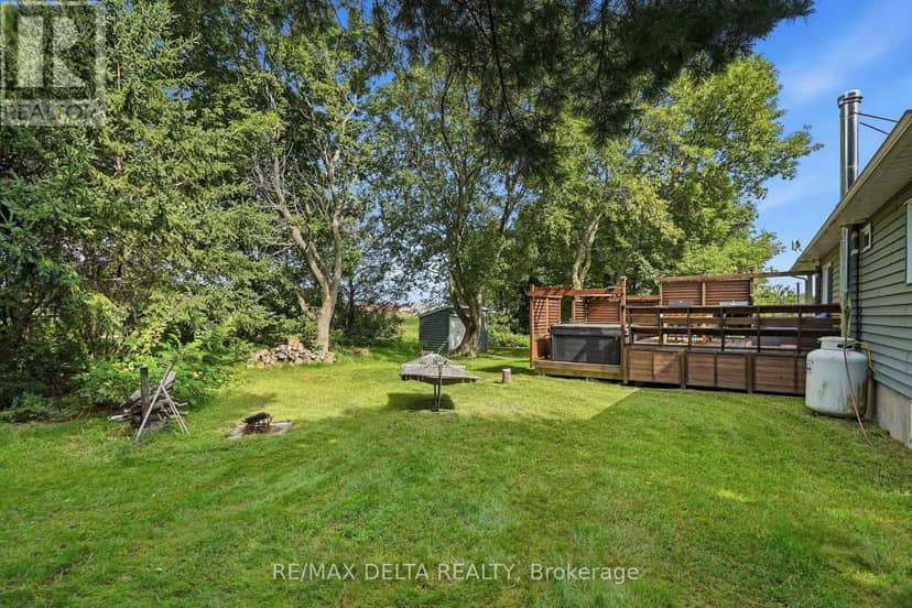 1120 Des Cedres Street — photo 20 of 40