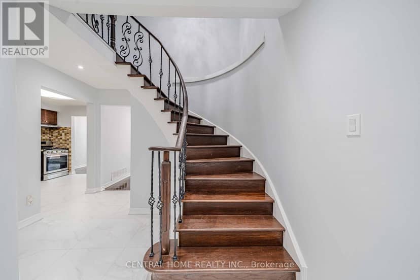 2 Noel Street — photo 10 of 27