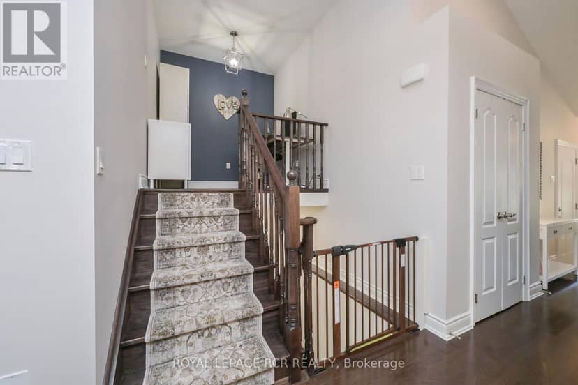 39 Westmount Drive — photo 20 of 32