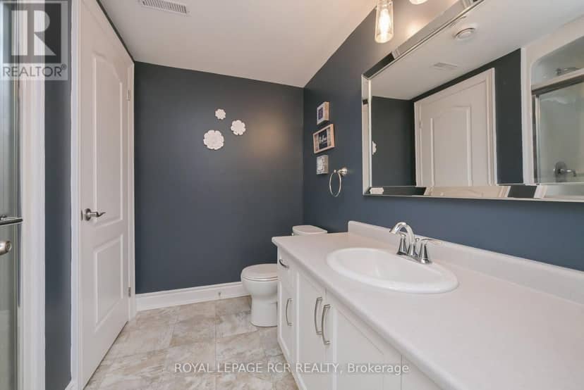 39 Westmount Drive — photo 27 of 32