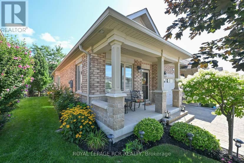 39 Westmount Drive — photo 3 of 32
