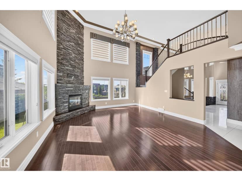 7103 168 AV NW — photo 10 of 40