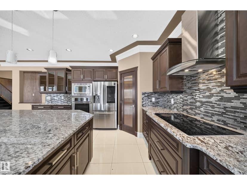 7103 168 AV NW — photo 16 of 40