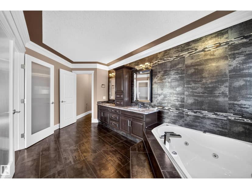 7103 168 AV NW — photo 34 of 40