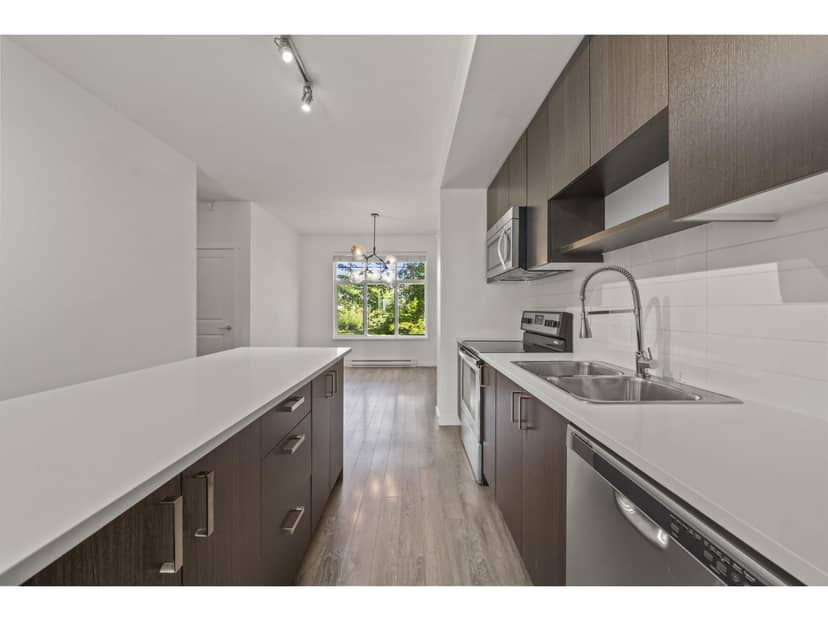 55 15340 GUILDFORD DRIVE, Surrey, photo 7