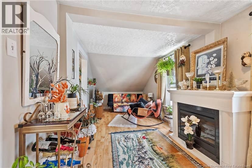 76 Steadman Street — photo 2 of 25