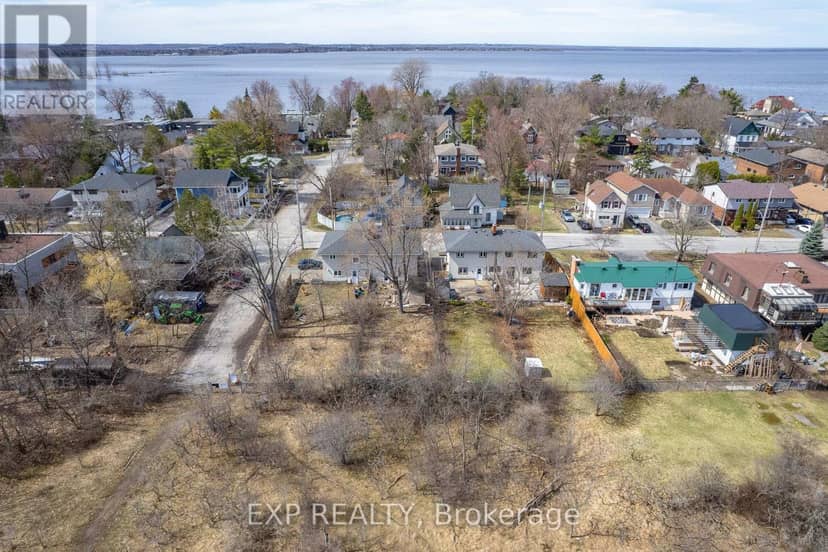 2725 Rowatt Street — photo 14 of 16