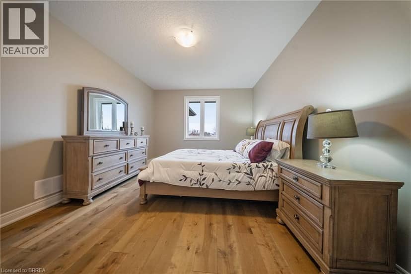 147 CRADDOCK Boulevard — photo 10 of 22