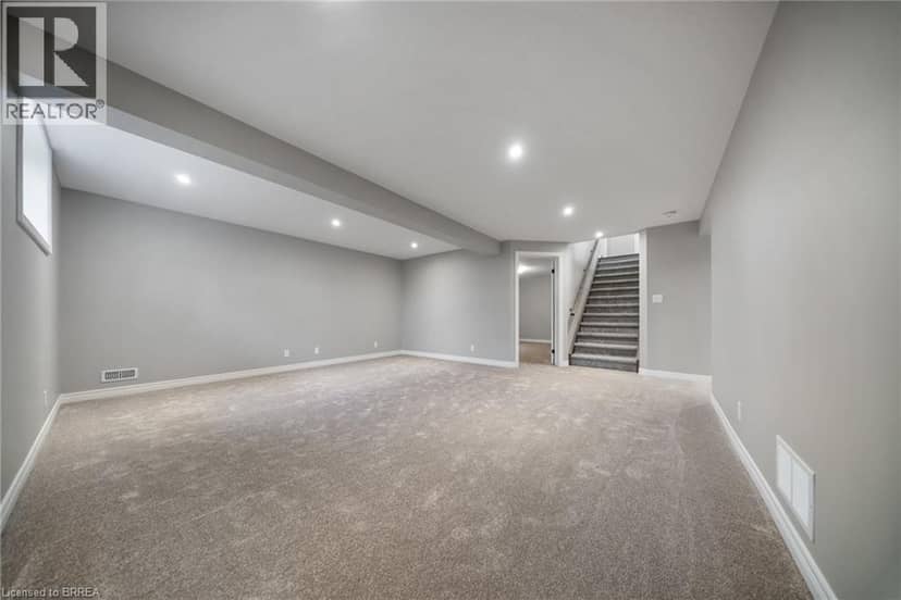 147 CRADDOCK Boulevard — photo 14 of 22