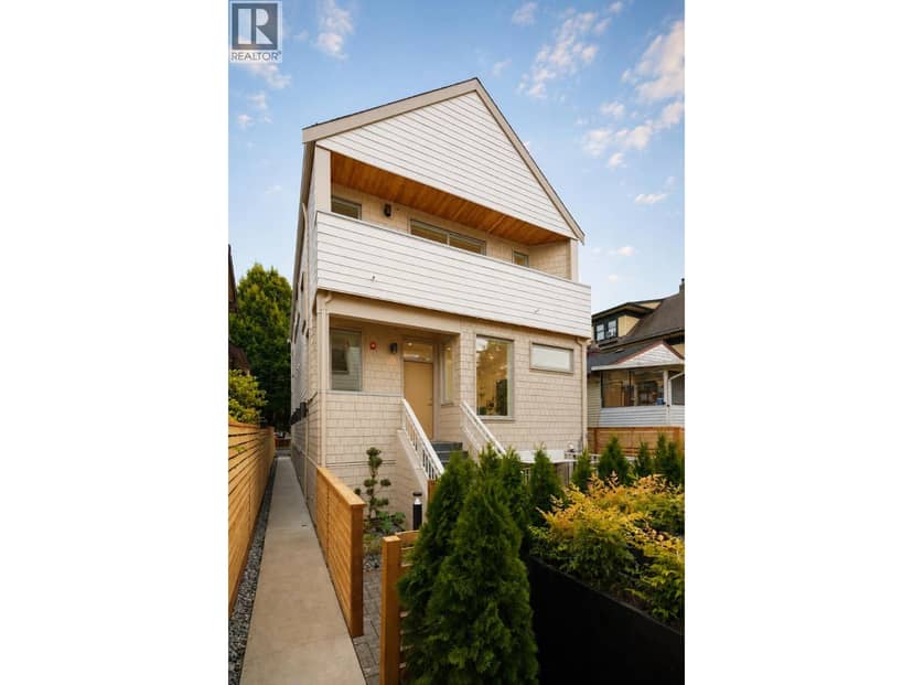 3 595 E 49TH AVENUE, Vancouver
