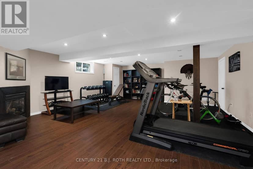 15 Corbett Street — photo 21 of 39