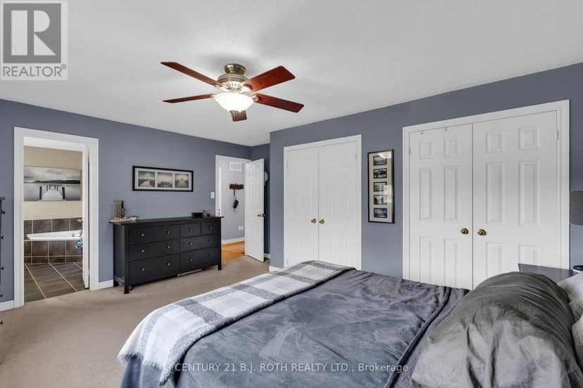 15 Corbett Street — photo 14 of 39