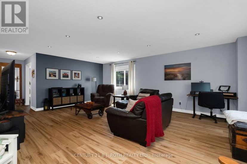 15 Corbett Street — photo 5 of 39
