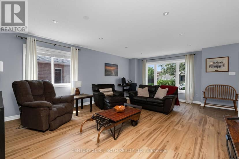 15 Corbett Street — photo 6 of 39