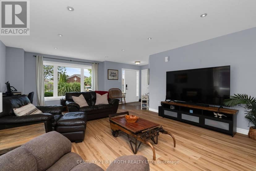 15 Corbett Street — photo 7 of 39